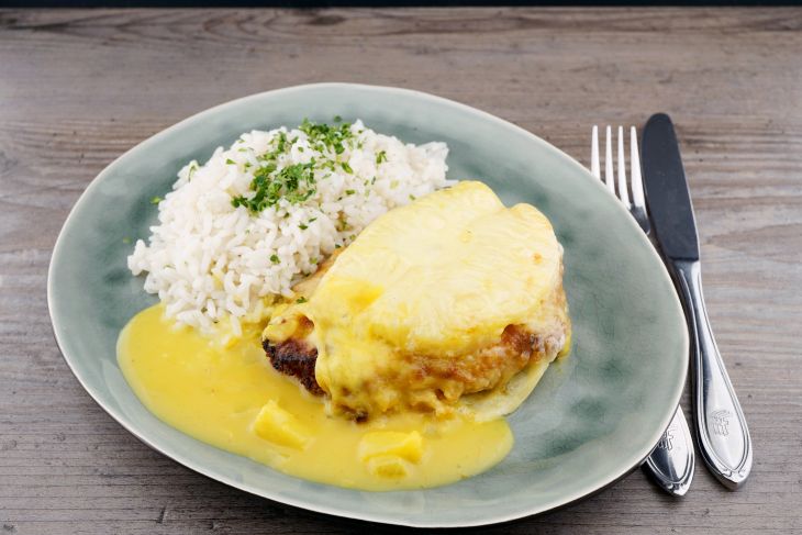 Schweineschnitzel Hawaii